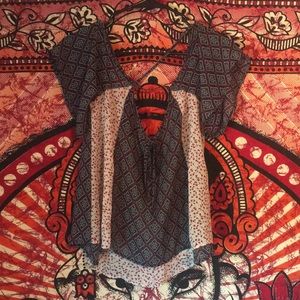 Off the shoulder blouse | S